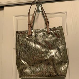 Michael Kors Metallic tote